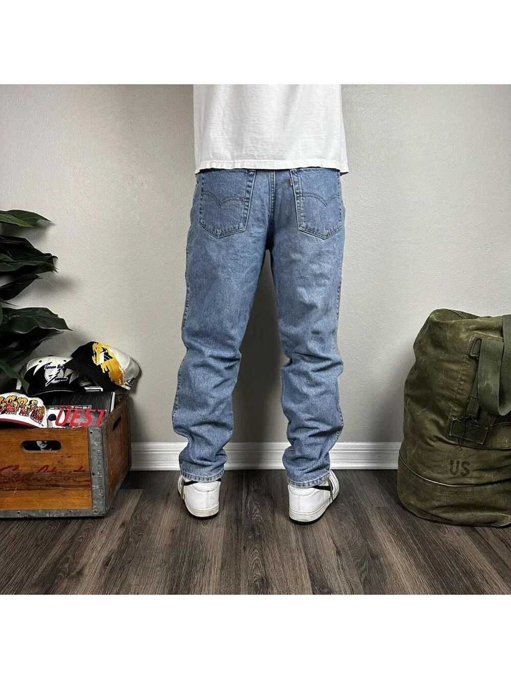 Vintage 90s Levi baggy fit leather orange tab denim jeans 32x30